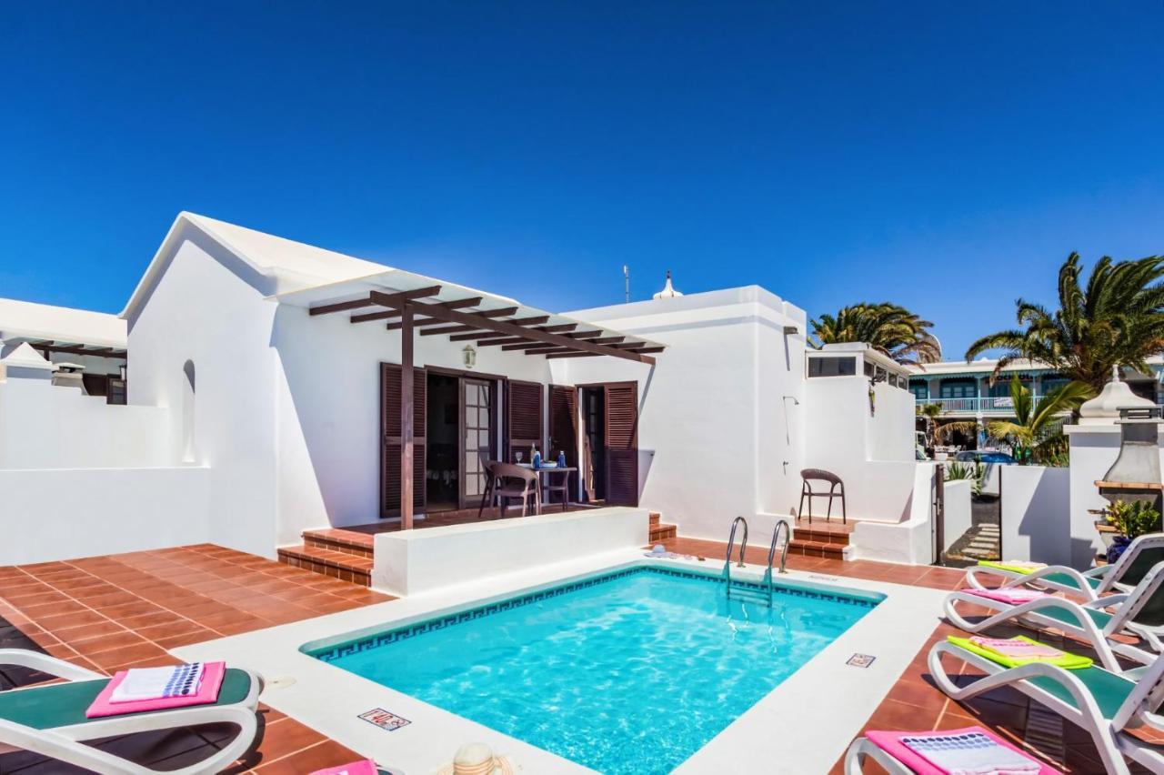 Villa Christine By Villa Plus Tias Luaran gambar